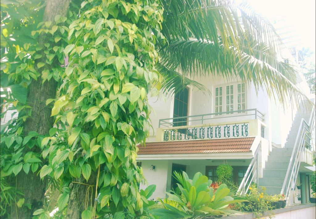 Villa Mariana Kochi Exterior photo